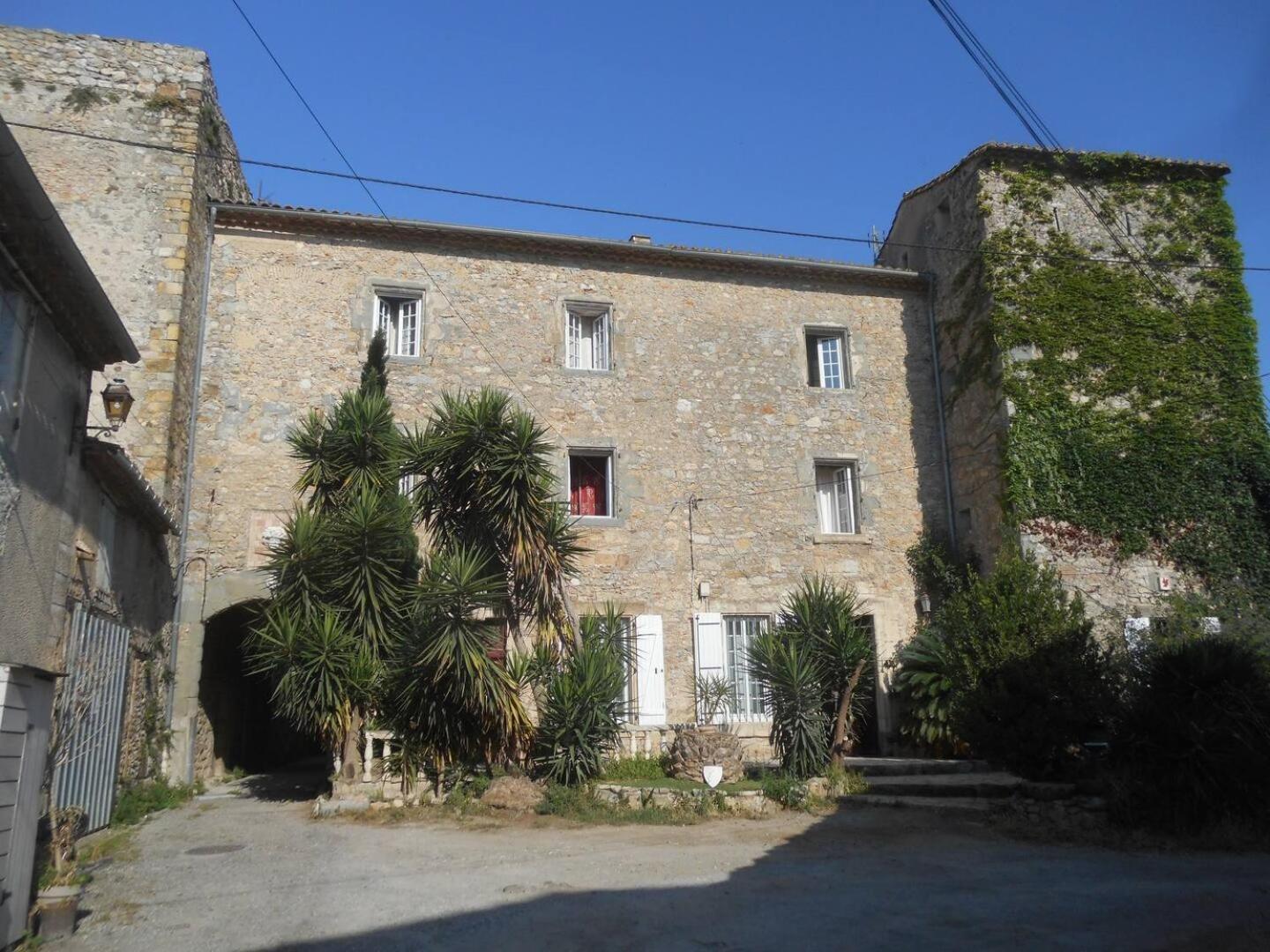 Logis De La Meschaussee, Dans Donjon Du Xie Siecle Canet  Exterior foto